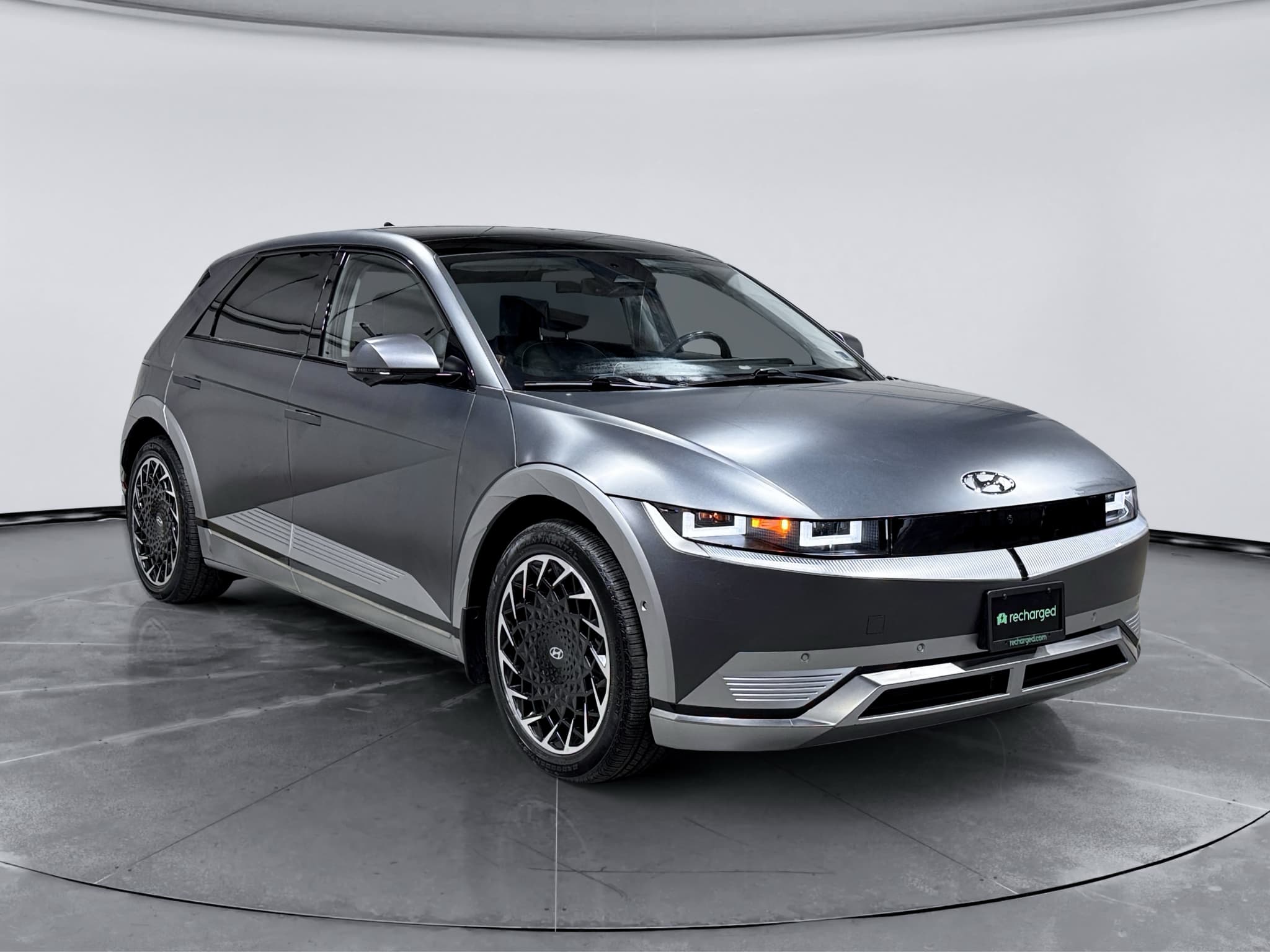 2023 Hyundai IONIQ 5 view 4