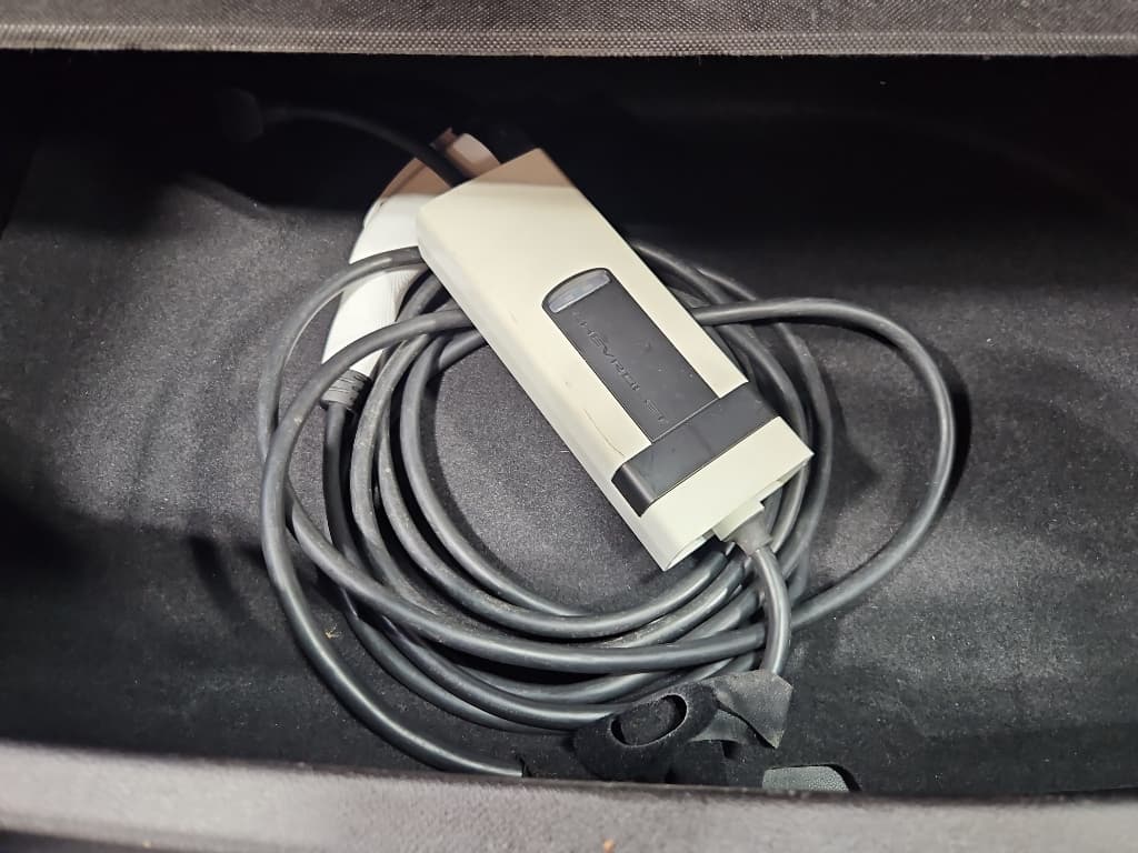 2023 Chevrolet Bolt EUV view 6