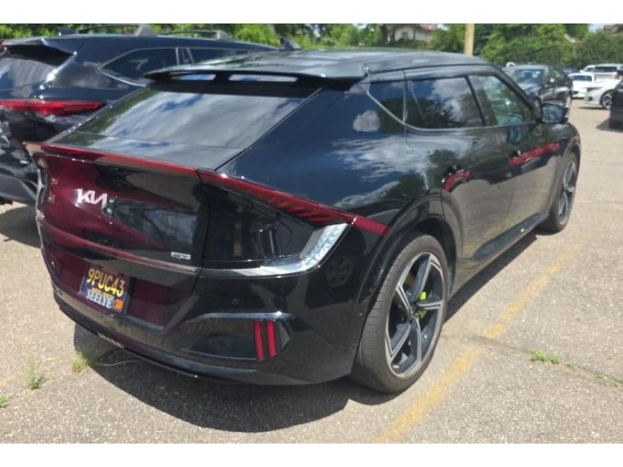 2024 Kia EV6 view 3