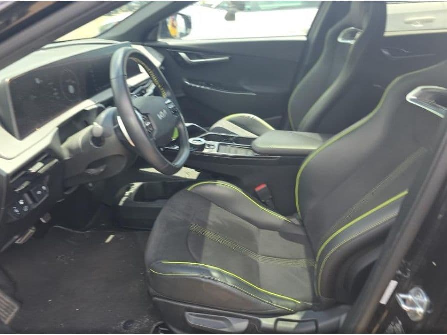 2024 Kia EV6 view 6