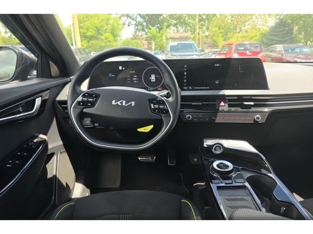 2024 Kia EV6 view 5