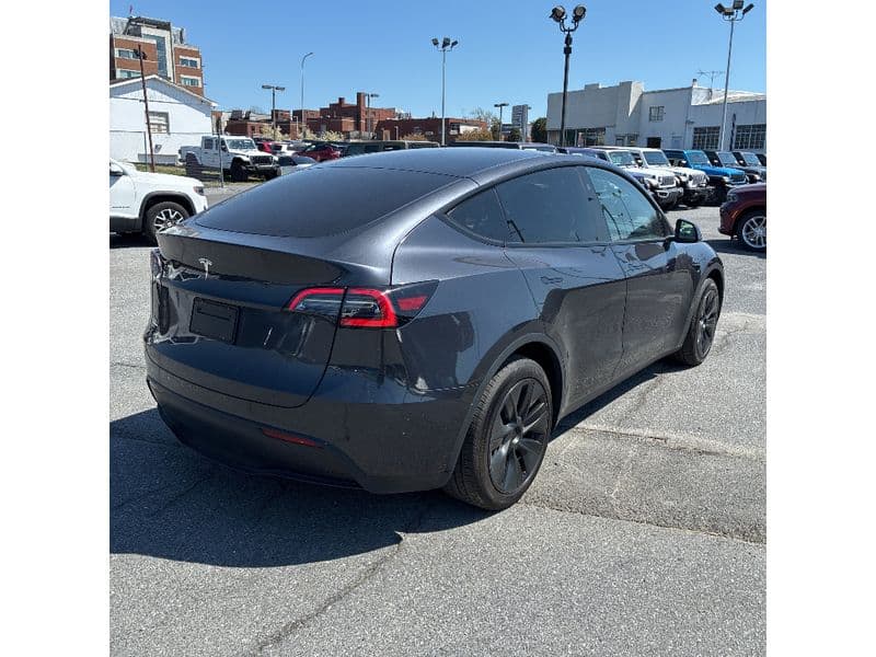 2024 Tesla Model Y view 3