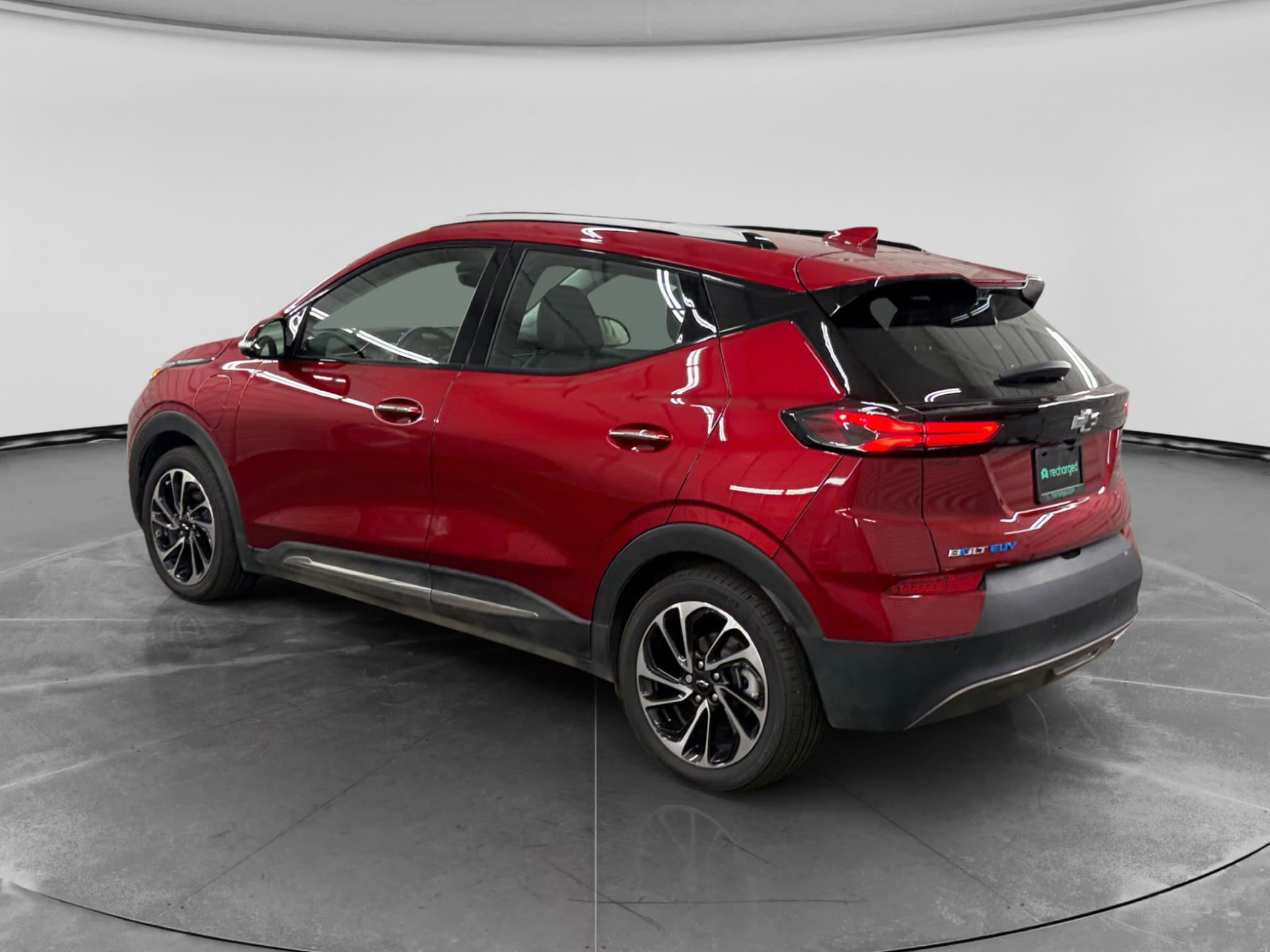 2023 Chevrolet Bolt EUV view 2