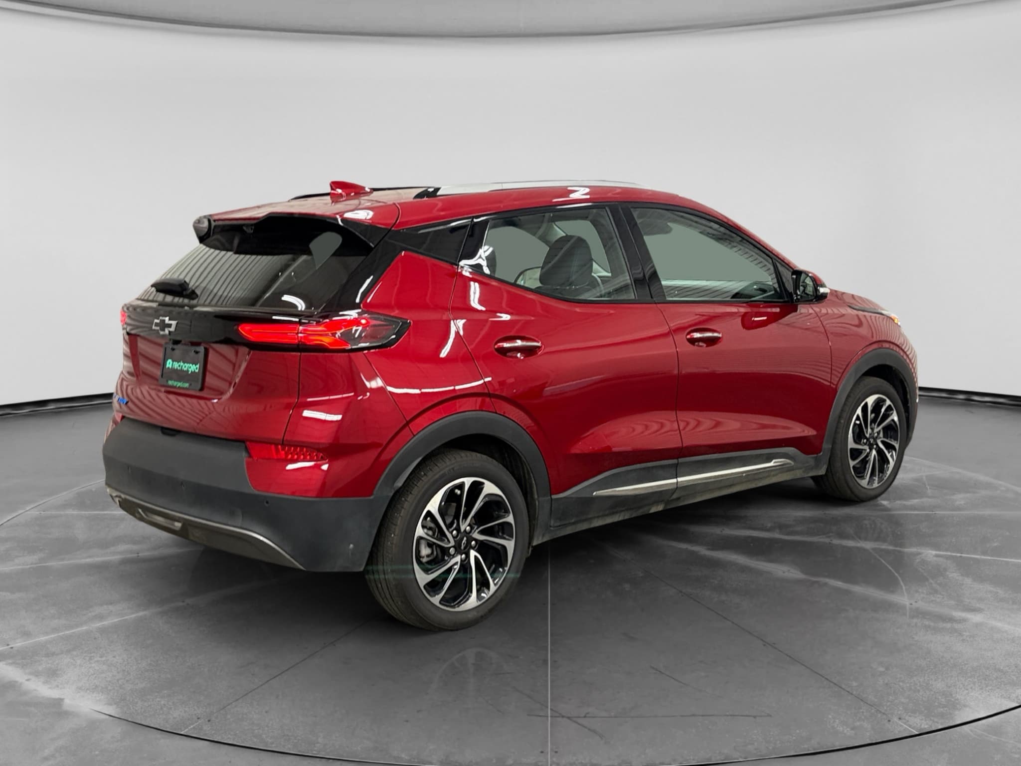 2023 Chevrolet Bolt EUV view 3