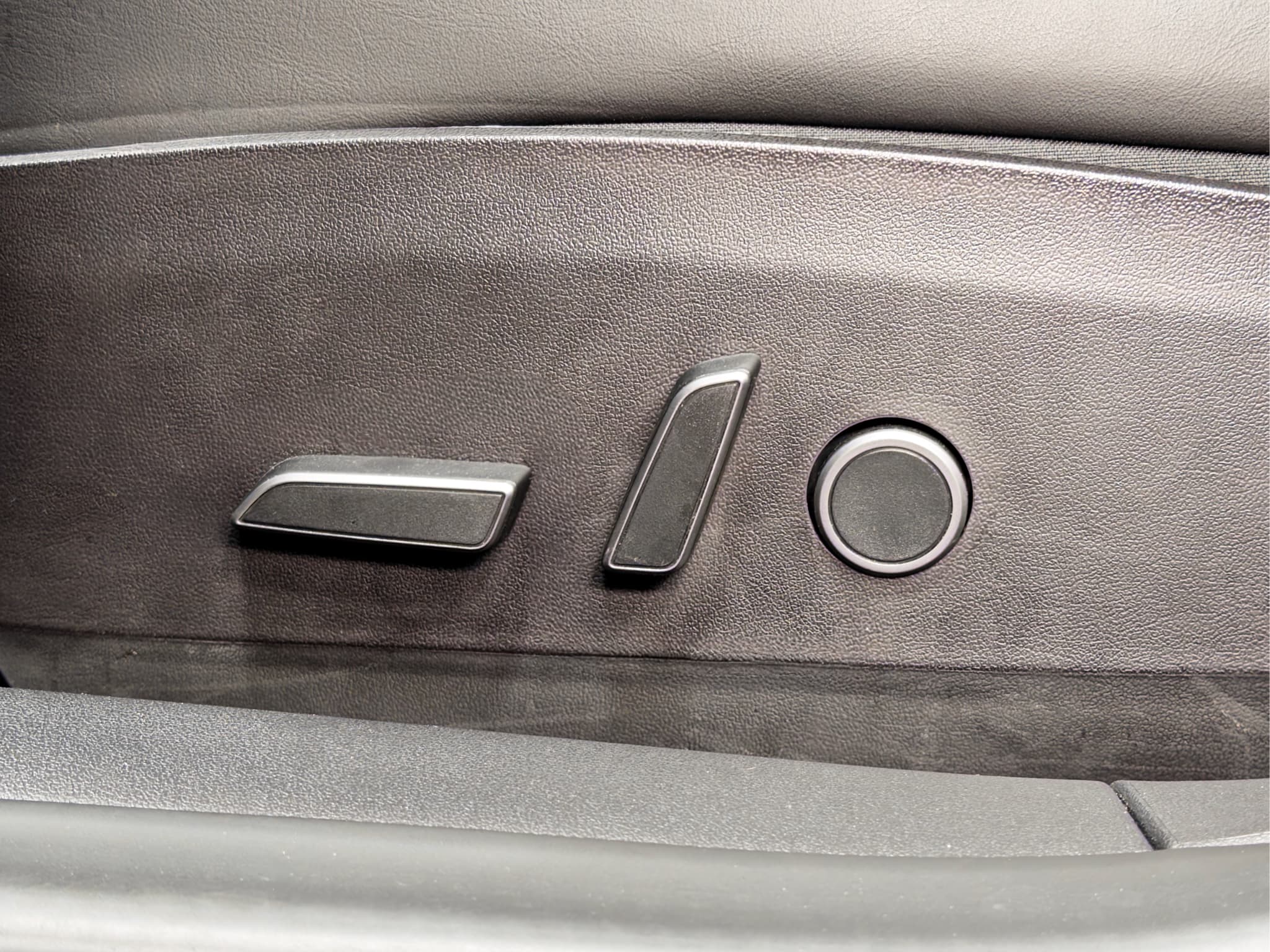 2022 Tesla Model 3 view 7