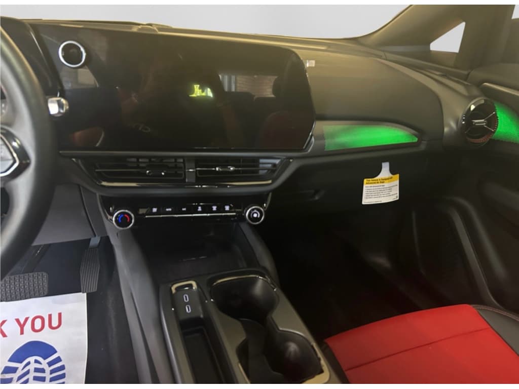 2025 Chevrolet Equinox EV view 7