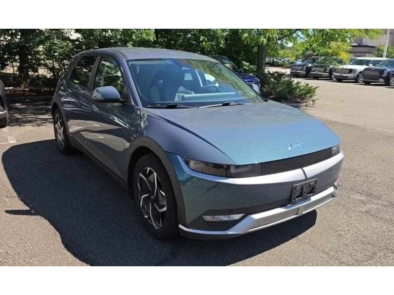 2023 Hyundai IONIQ 5 view 2