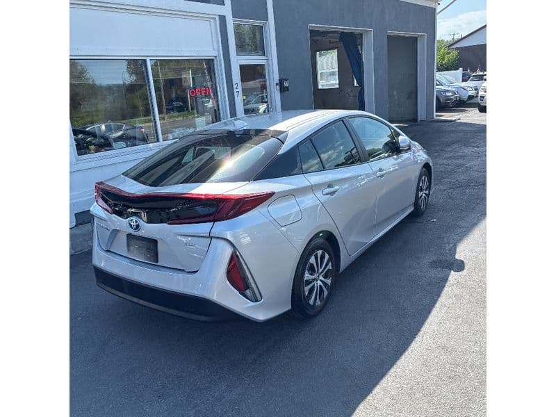 2022 Toyota Prius Prime view 3