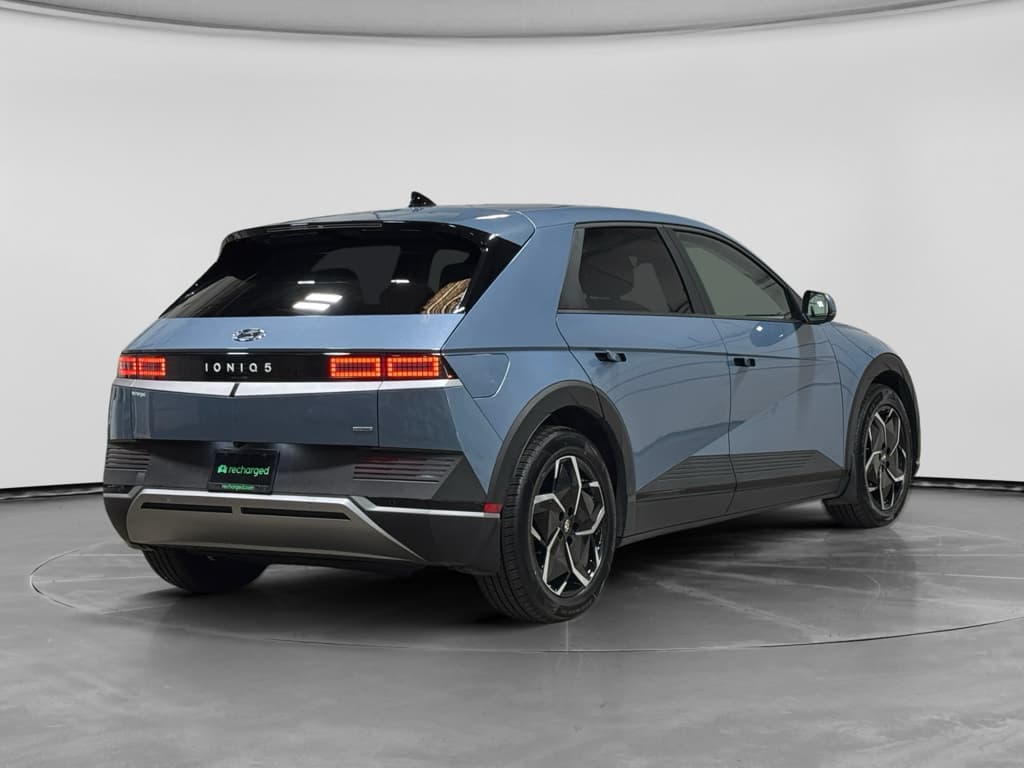 2023 Hyundai IONIQ 5 view 3