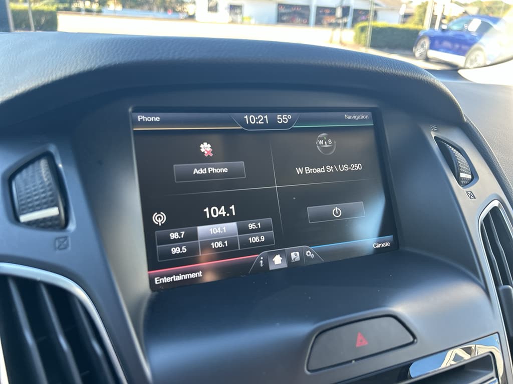 2015 Ford Focus view 10