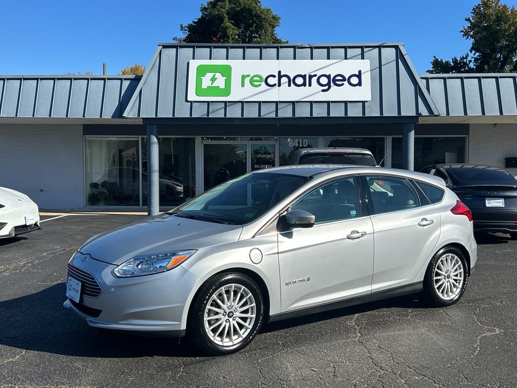 2015 Ford Focus view 1
