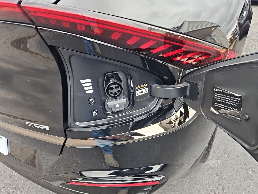 2024 Kia EV6 view 5