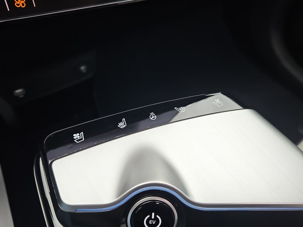 2024 Kia EV6 view 18