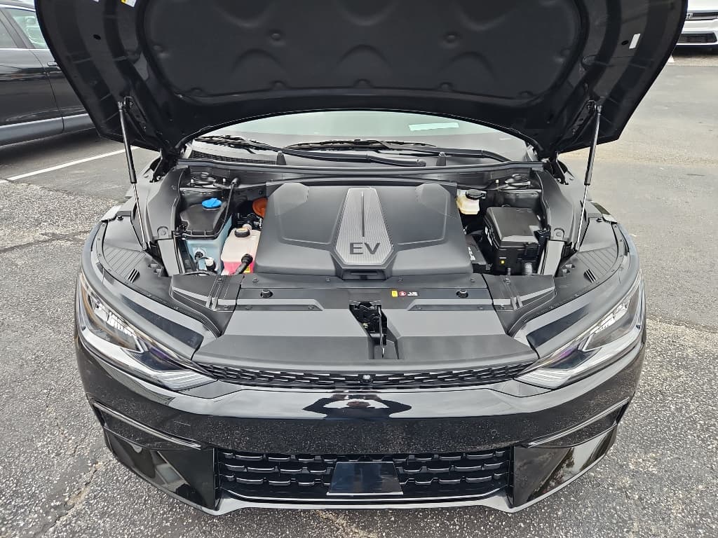2024 Kia EV6 view 25