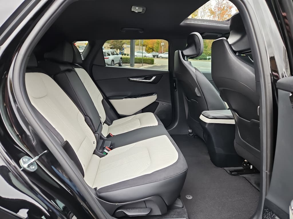 2024 Kia EV6 view 23