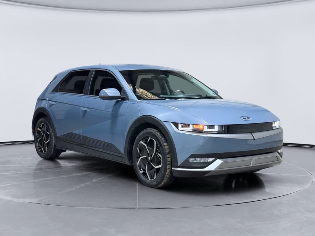 2023 Hyundai IONIQ 5 view 3