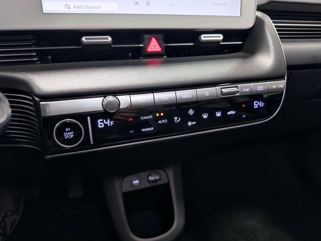 2023 Hyundai IONIQ 5 view 17