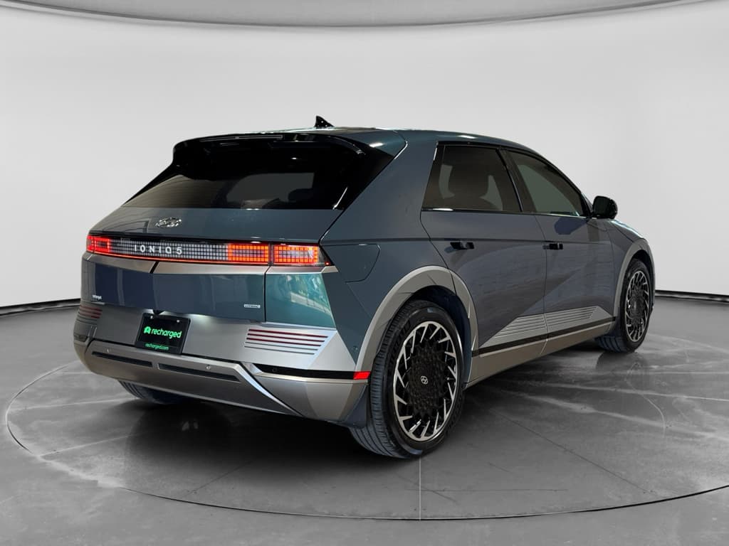 2023 Hyundai IONIQ 5 view 3