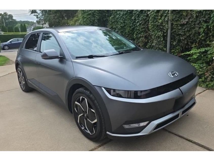 2023 Hyundai IONIQ 5 view 2