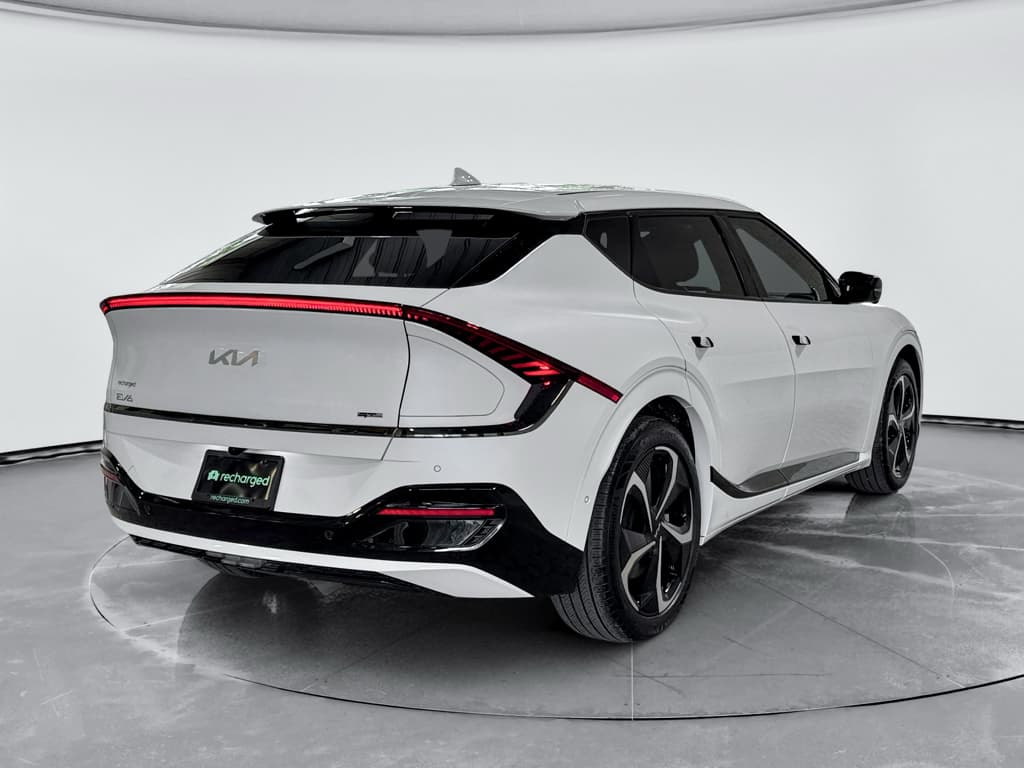 2024 Kia EV6 view 3
