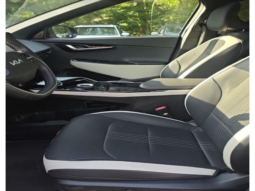 2024 Kia EV6 view 5