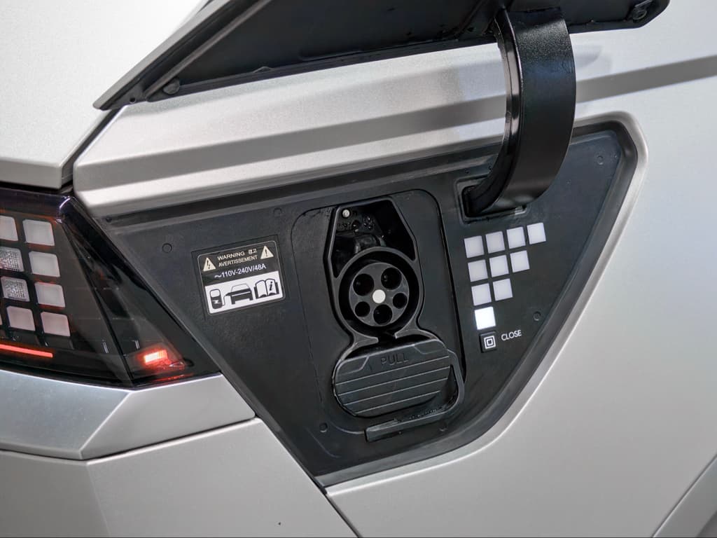 2023 Hyundai IONIQ 5 view 5
