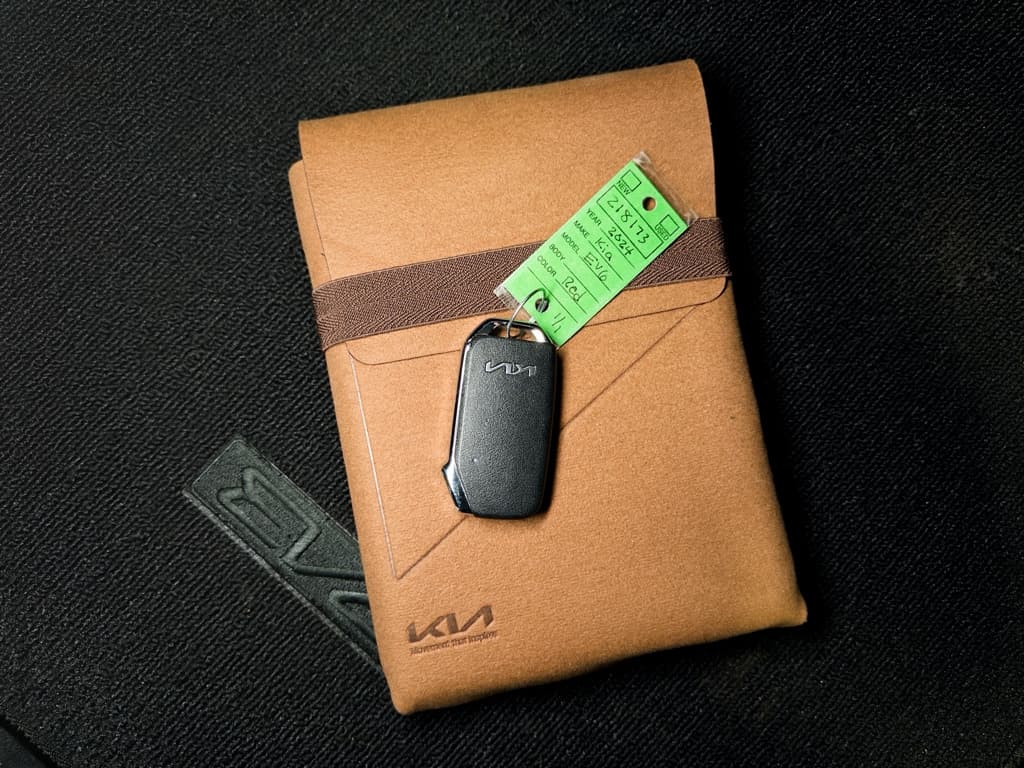 2024 Kia EV6 view 25