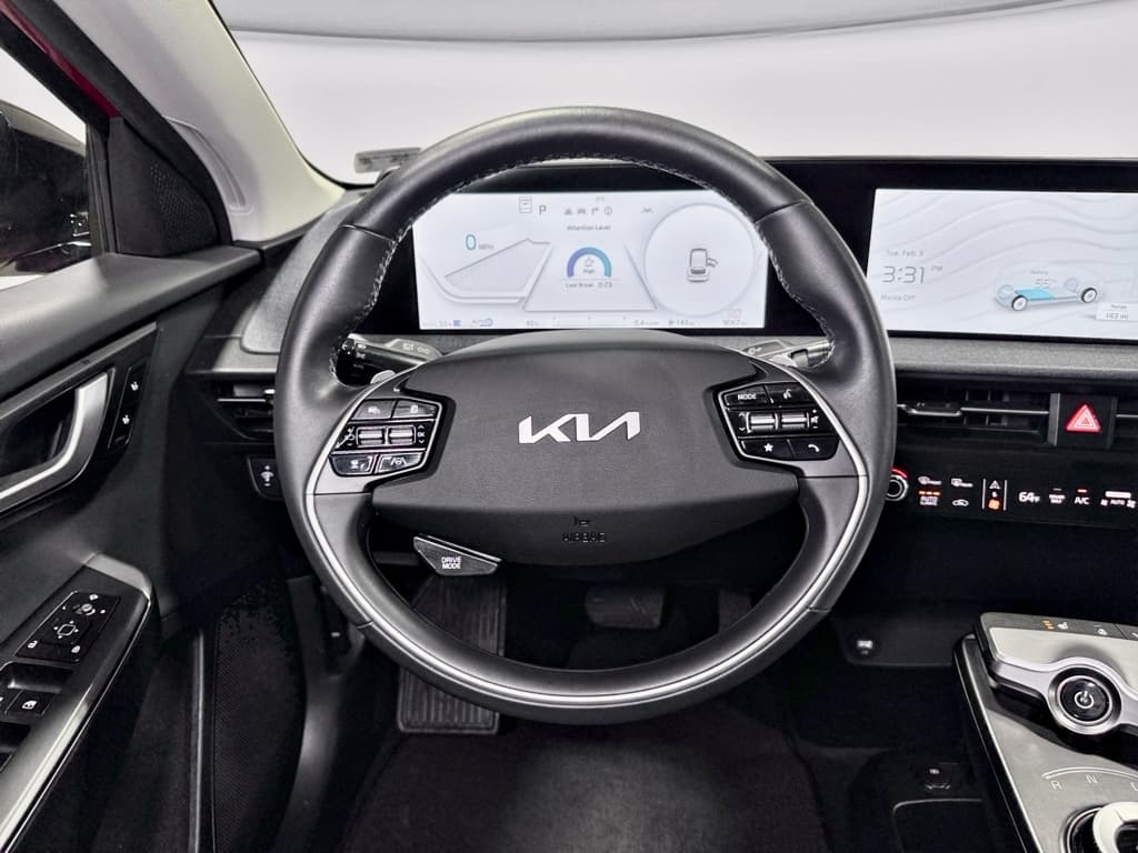 2024 Kia EV6 view 8
