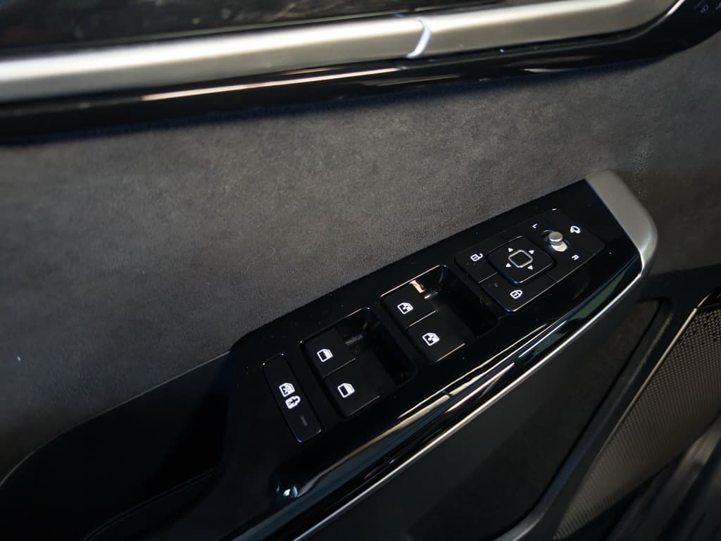 2024 Kia EV6 view 7