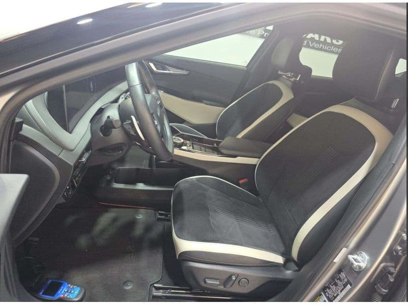 2024 Kia EV6 view 4