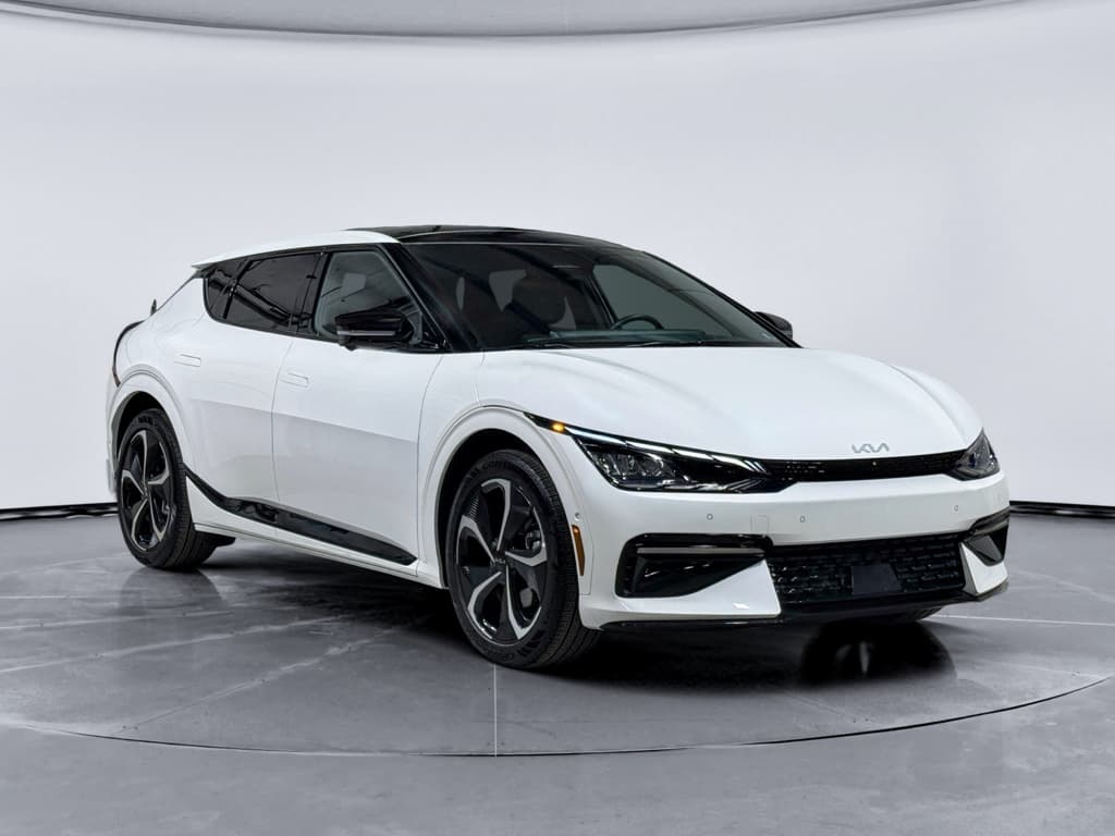 2024 Kia EV6 view 4