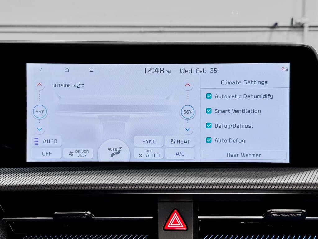 2024 Kia EV6 view 12