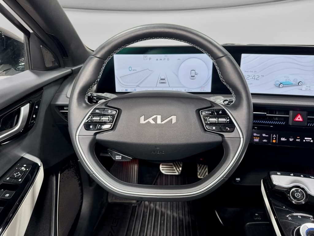 2024 Kia EV6 view 7