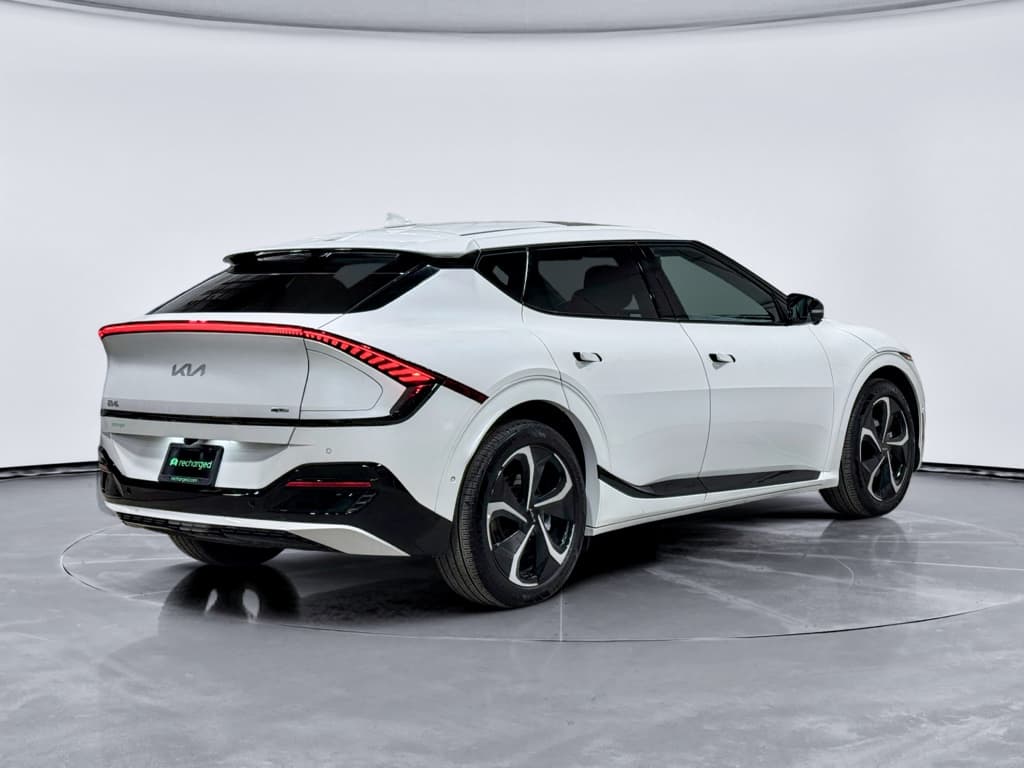 2024 Kia EV6 view 3