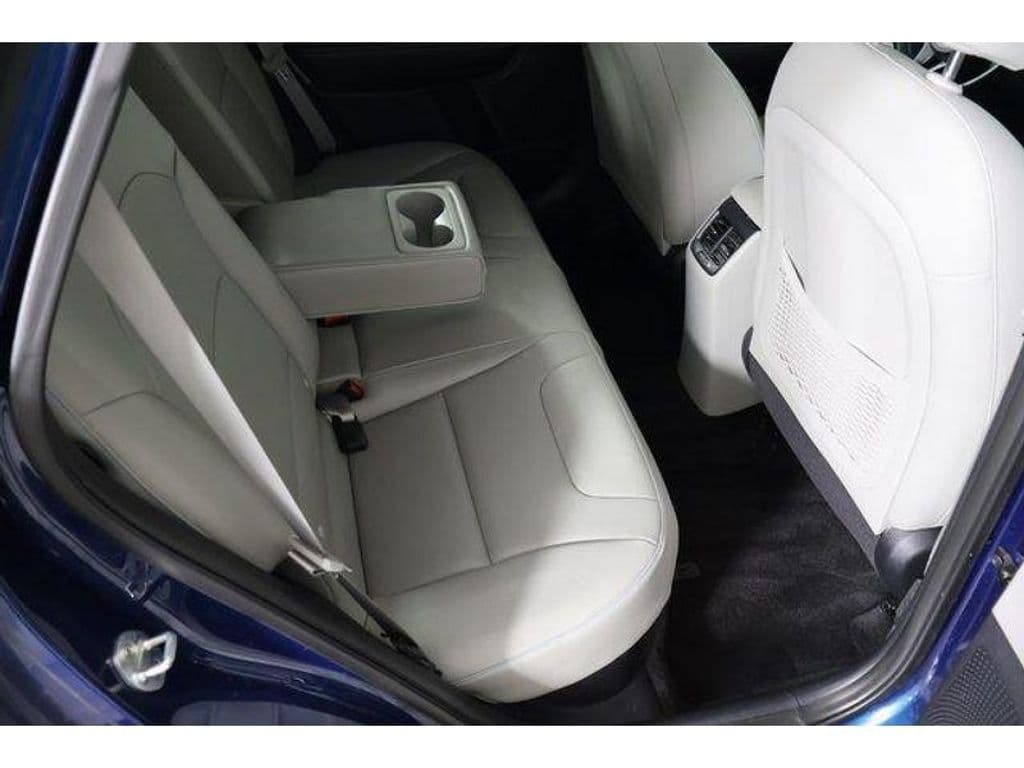 2020 Kia Niro PHEV view 11