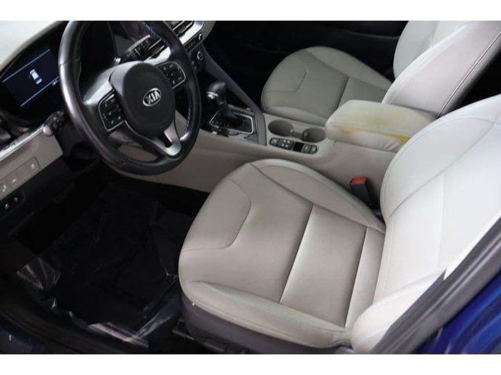 2020 Kia Niro PHEV view 19