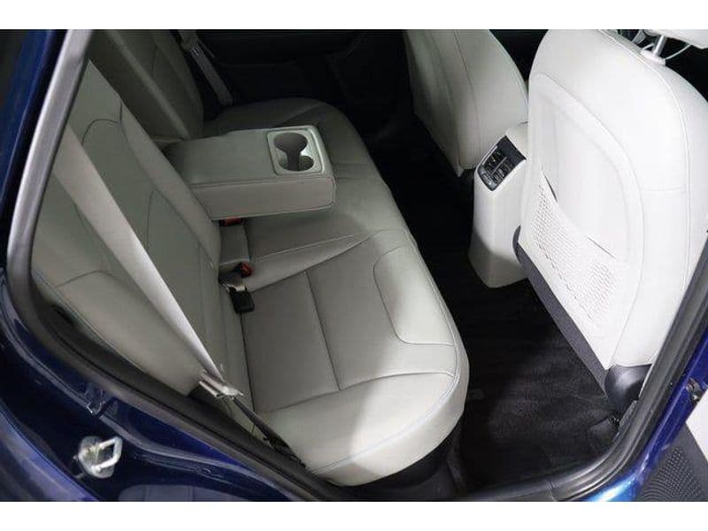 2020 Kia Niro PHEV view 10