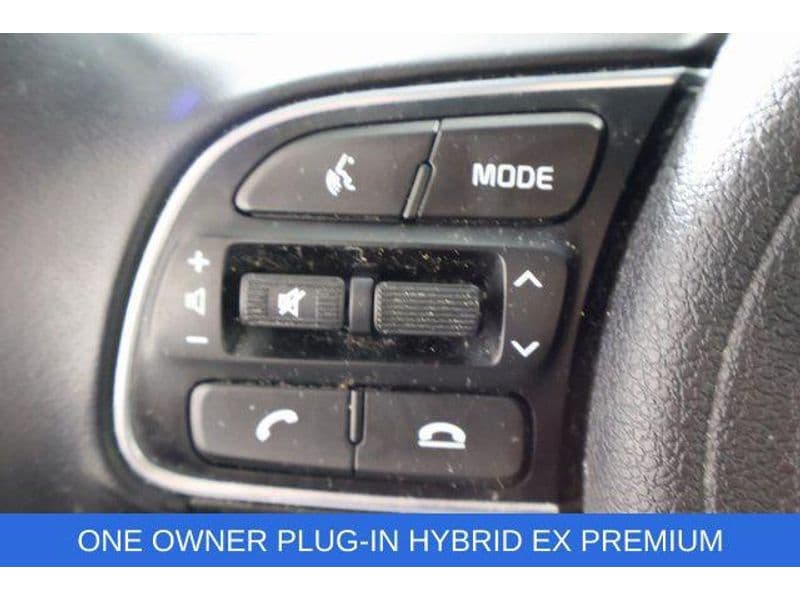 2020 Kia Niro PHEV view 23