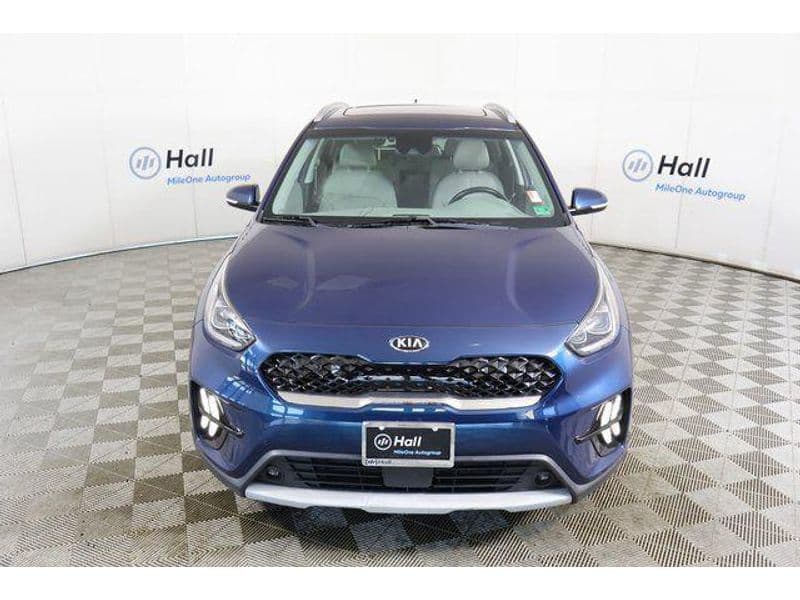 2020 Kia Niro PHEV view 2