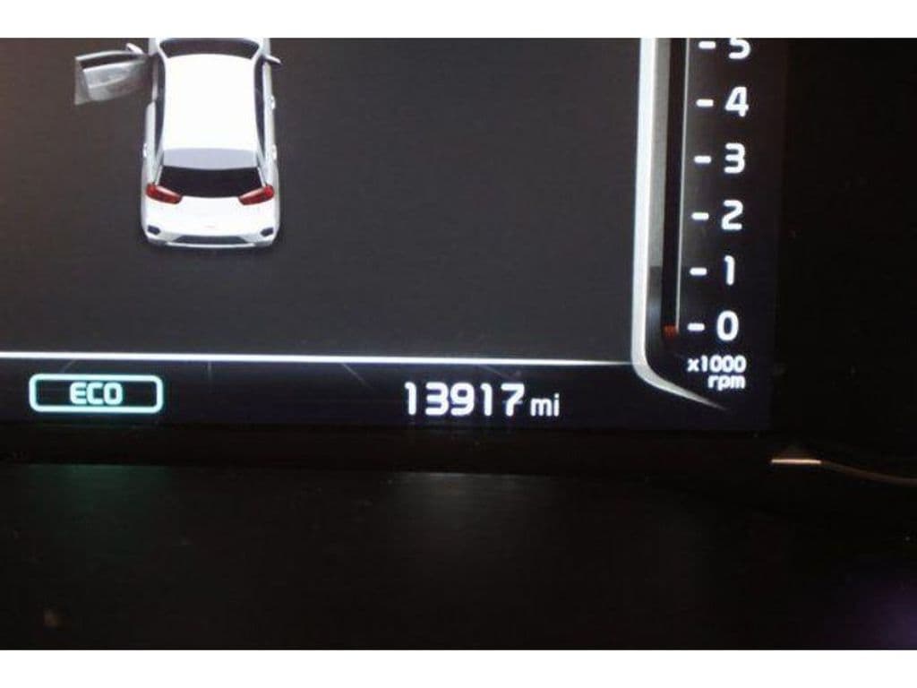 2020 Kia Niro PHEV view 31