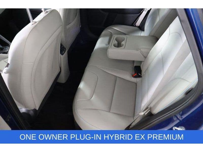 2020 Kia Niro PHEV view 17