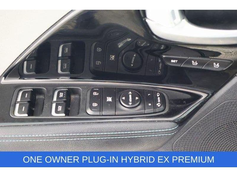 2020 Kia Niro PHEV view 21