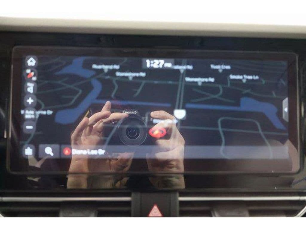 2020 Kia Niro PHEV view 25