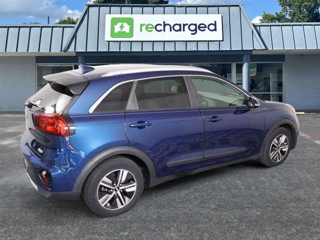 2020 Kia Niro PHEV view 4