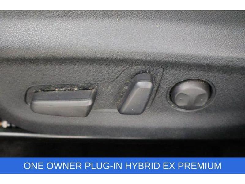 2020 Kia Niro PHEV view 20