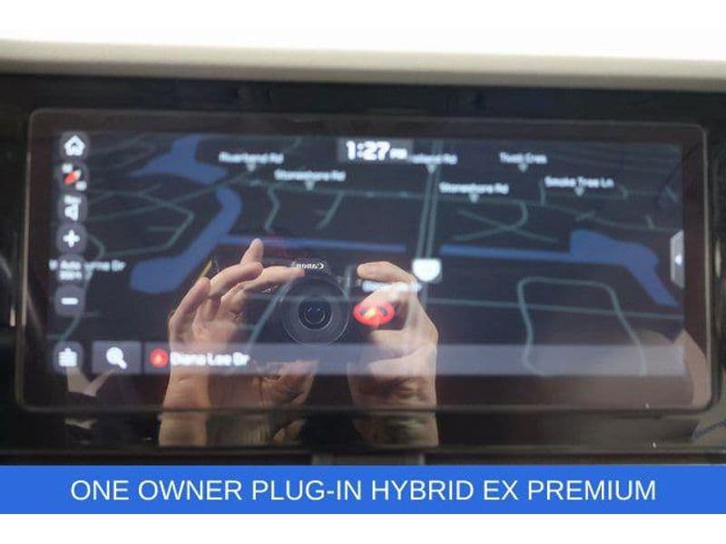 2020 Kia Niro PHEV view 25