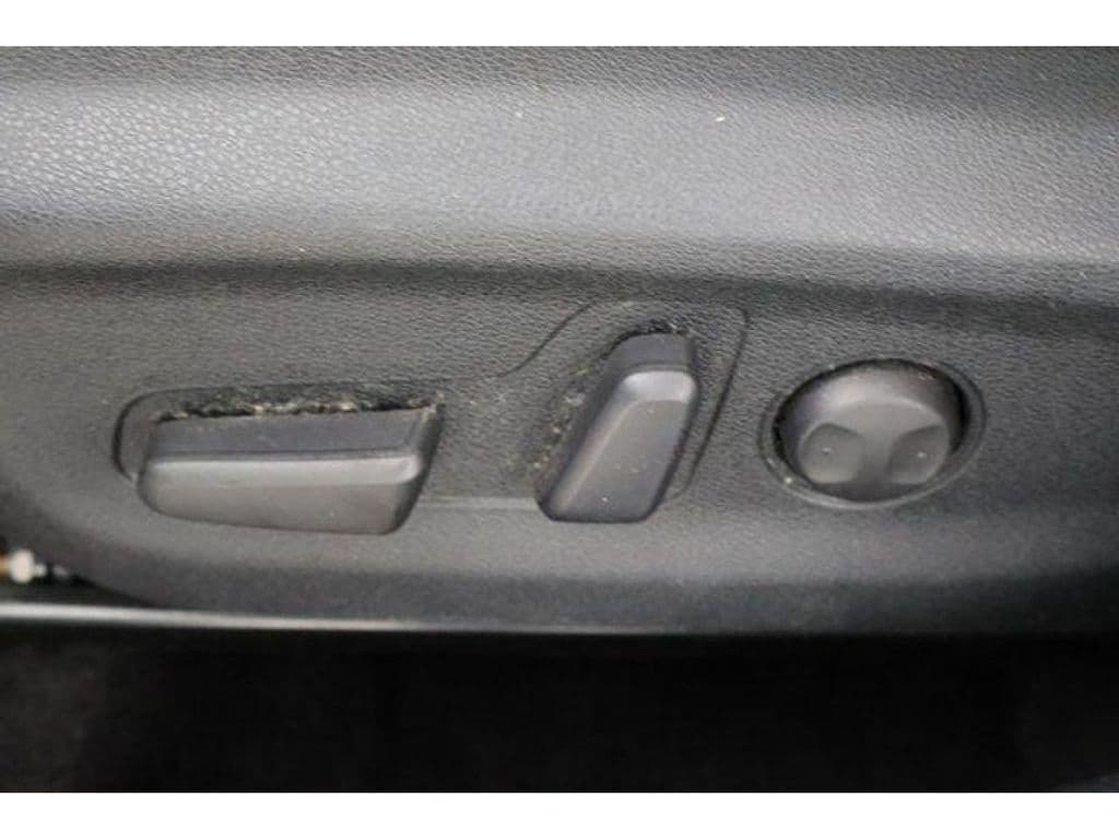 2020 Kia Niro PHEV view 20