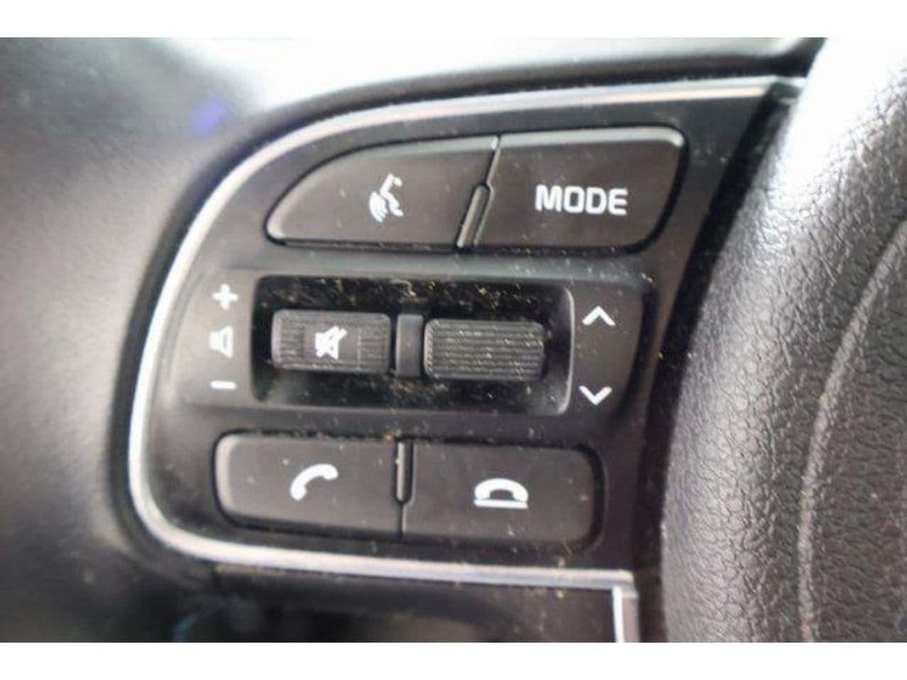 2020 Kia Niro PHEV view 23