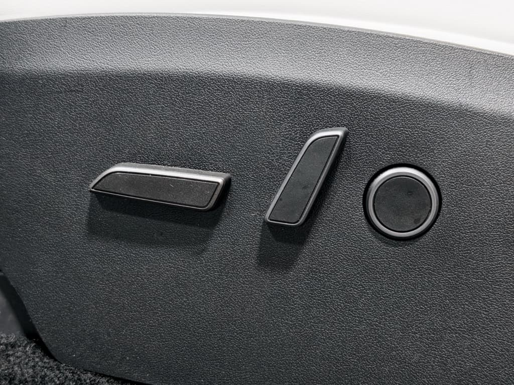 2024 Tesla Model Y view 5
