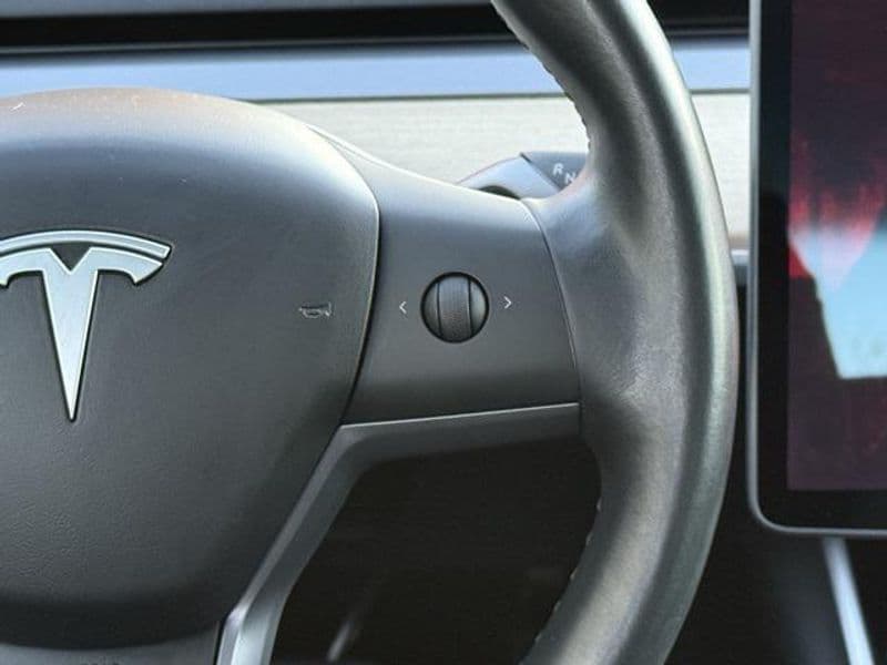 2018 Tesla Model 3 view 22